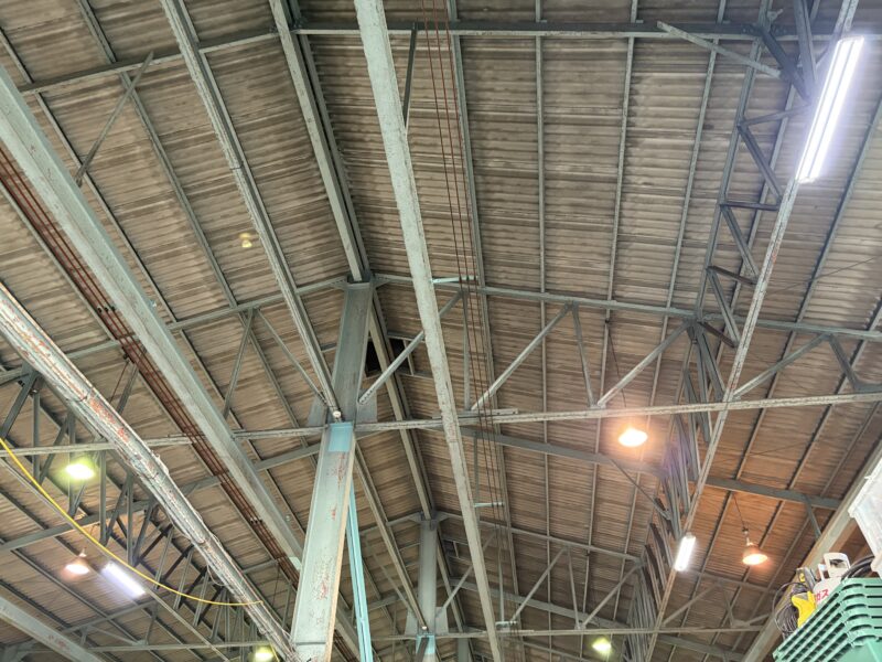 クレーン付き倉庫埼玉県八潮倉庫　2.8tクレーン